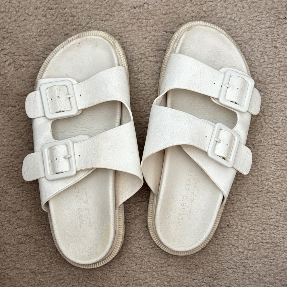 Altar’s State Platform Sandals